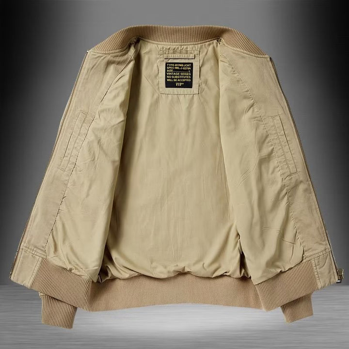 Herren Baumwoll-Canvas Bomberjacke mit Ärmeltasche und Rippbündchen Echoarchiv