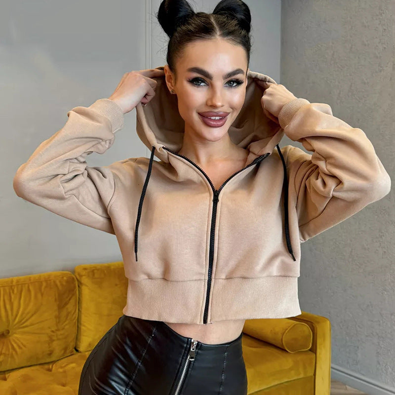 Damen Cropped Kapuzenjacke mit kurzem Reißverschluss und breitem Rippbund – Auréline