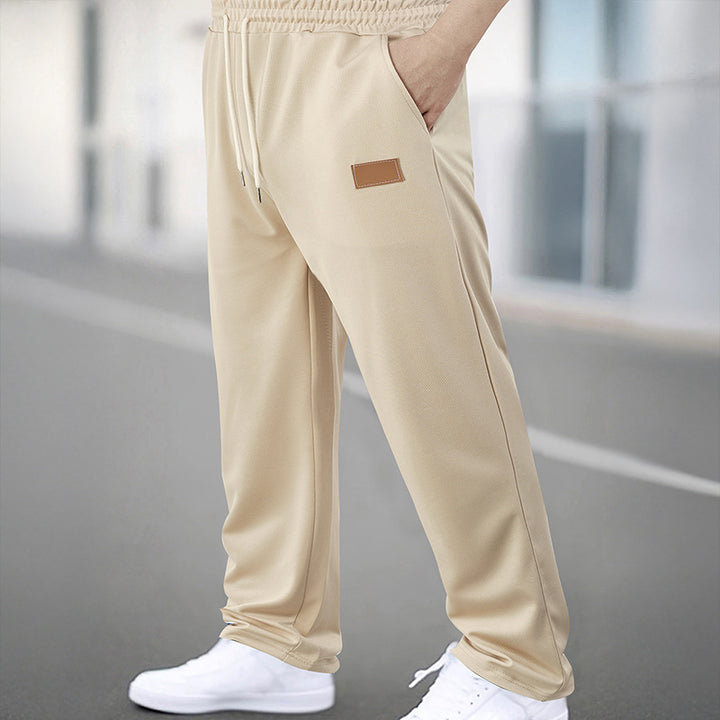 Herren Sportliche Jogginghose mit elastischem Bund und praktischen Taschen Echoarchiv