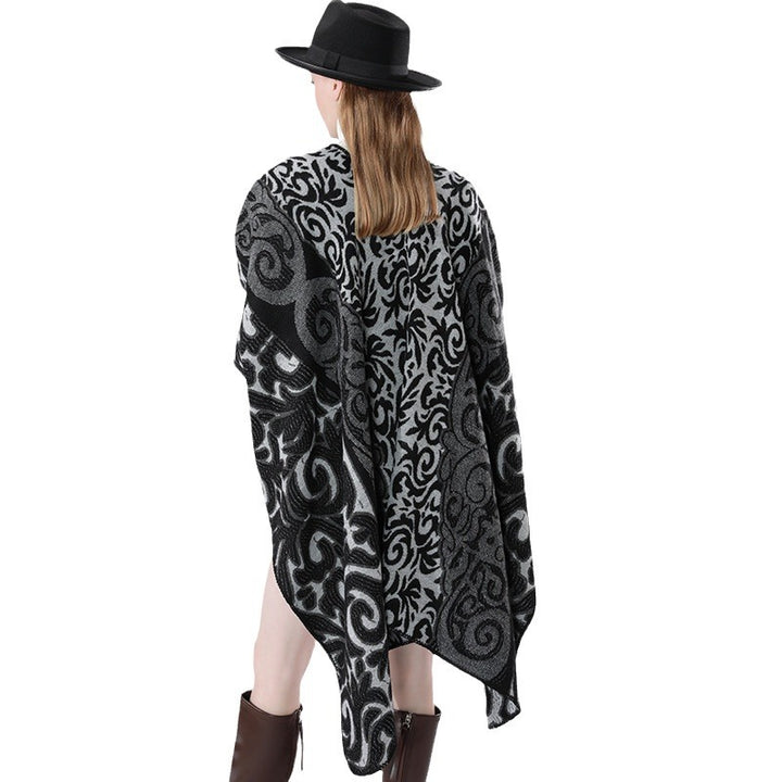 Damen Oversize-Kimono-Poncho im Jacquardstrick mit ornamentalem Muster und V-Ausschnitt Echo Archiv