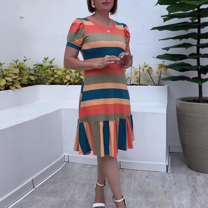 Damen nan gestreiftes Jerseykleid A-Linienschnitt mit kurzem Puffärmel und Volantstufe Echo Archiv