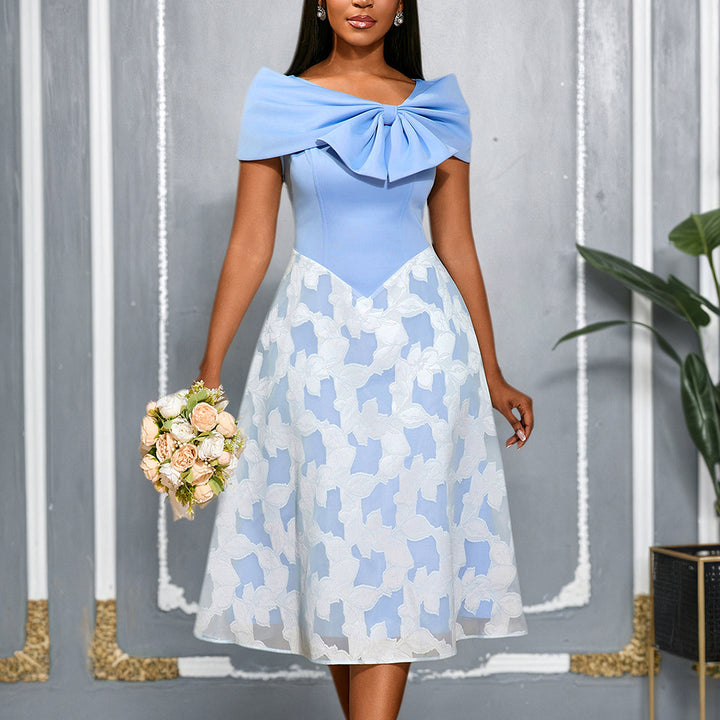 Damen Elegantes Cocktailkleid mit übergroßem Schleifen-Detail Echo Archiv