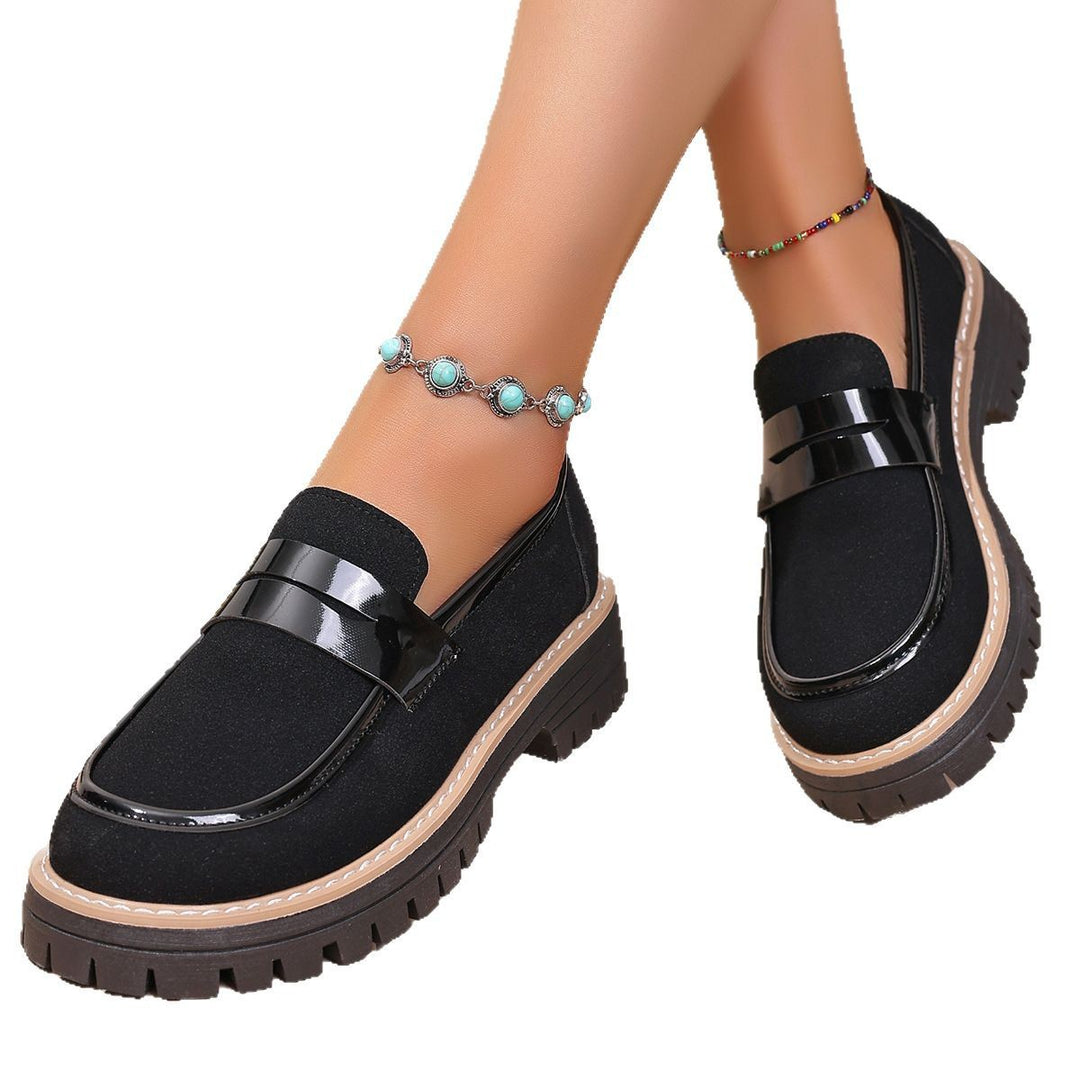Damen Chunky-Loafer aus Veloursimitat mit Lackdetail und profilierter Lug-Sohle Echo Archiv