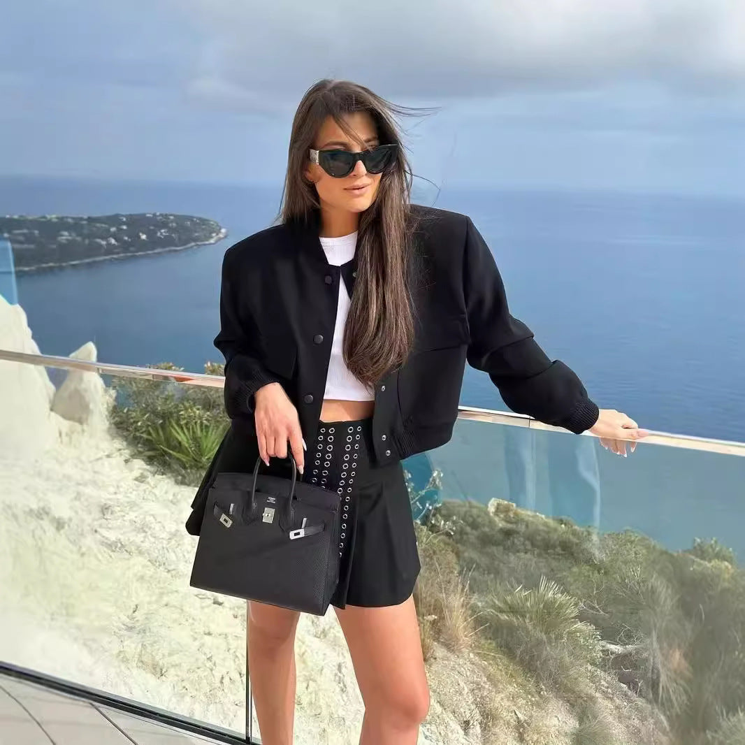 Damen Kurzjacke im Bomberstil mit Leoparden‑Fauxfell und Rippbündchen Echo Archiv
