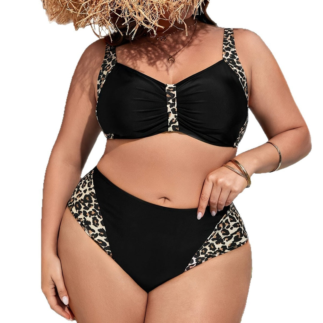 Damen Bikini-Set mit eleganten Rüschen und tierischem Design Echo Archiv