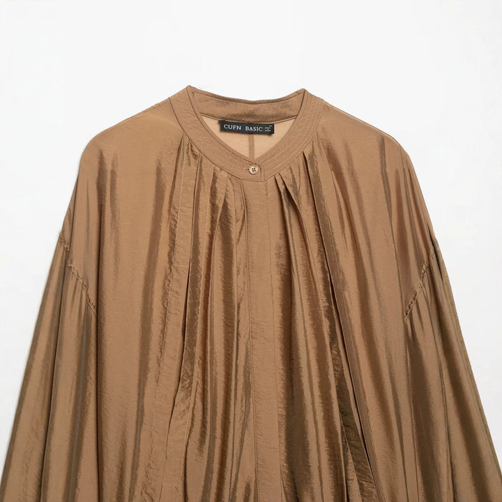 Damen Plissiertes Blouson-Top mit Rundhalsausschnitt, Ballonärmeln und gesmoktem Saum Echo Archiv