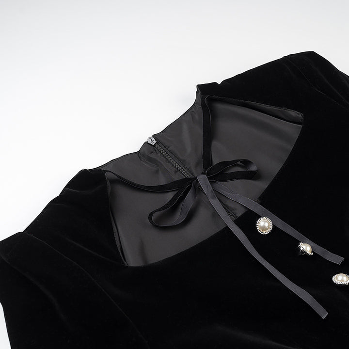 Damen Samtkleid mit tailliertem Mieder, Puffärmeln und mehrlagigem Volantrock Echo Archiv