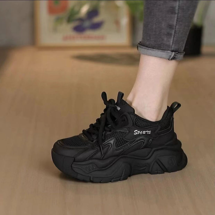 Damen Sportliche Chunky Sneakers mit atmungsaktiver Mesh-Oberfläche und innovativer Sohle Echo Archiv