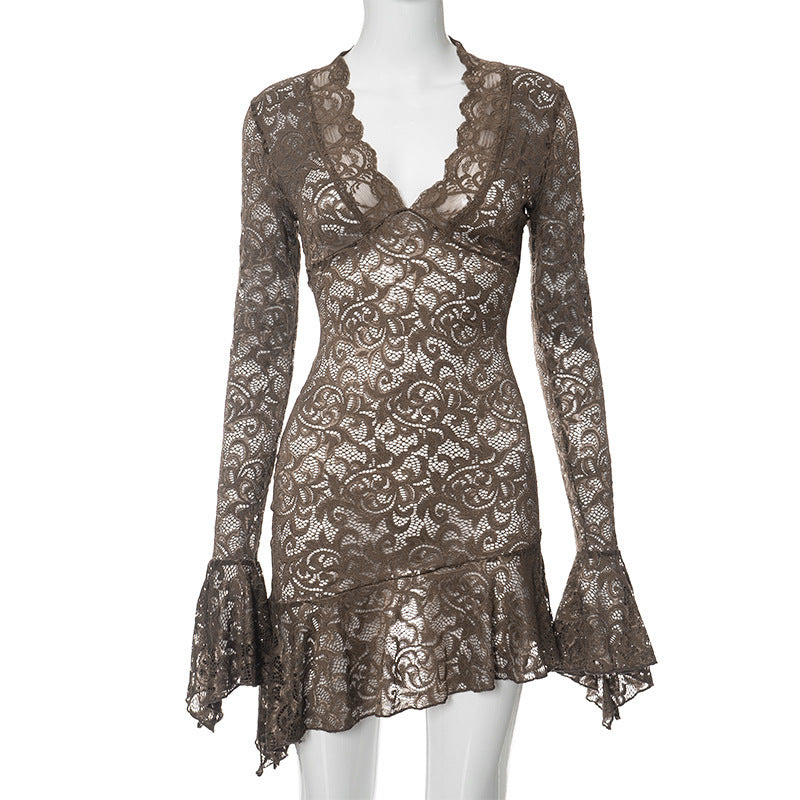 Damen Spitzenkleid mit raffinierten Ärmeln und elegantem V-Ausschnitt Echo Archiv