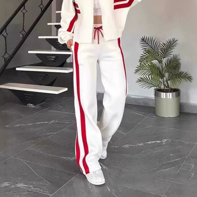 Damen nan athletisches Zweiteiler-Set aus French Terry mit Reißverschluss Cropped Jacke und weitem Highwaist Jogger Echo Archiv