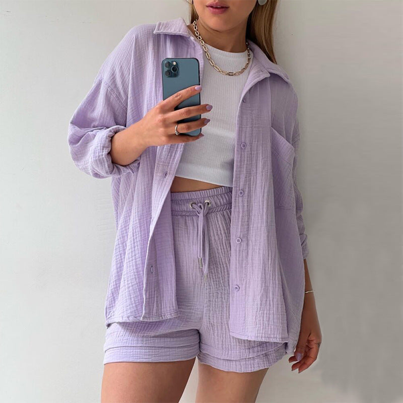 Damen Dreiteiliges Leinenoptik-Lounge-Set mit offenem Hemd, Crop-Top und hoher Taillen-Shorts – Élanora