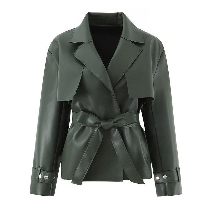 Damen Taillierter Kurzer Trenchcoat aus veganer Lederoptik mit Bindegürtel und Cape-Detail Echoarchiv