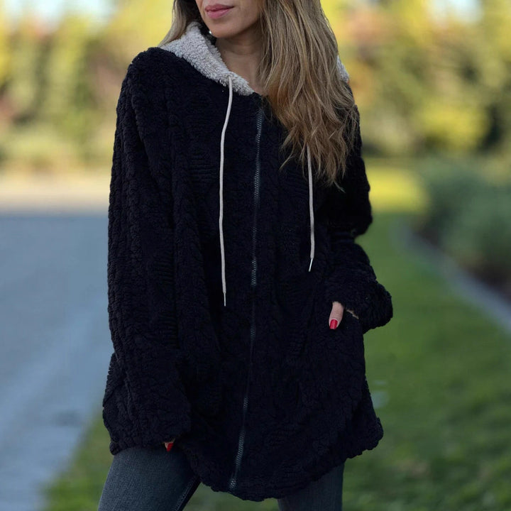 Damen nan oversized Teddy-Manteljacke mit Kontrastkapuze, Reißverschluss und Eingrifftaschen Echo Archiv