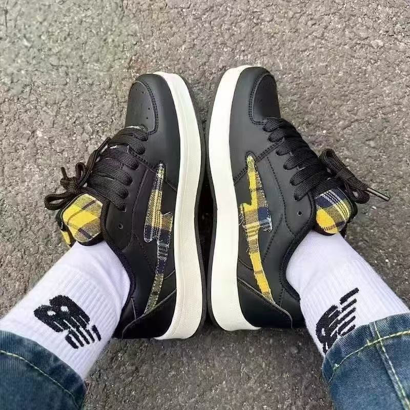 Damen Sportliche Sneakers mit kariertem Detail und verstärkter Sohle Echo Archiv