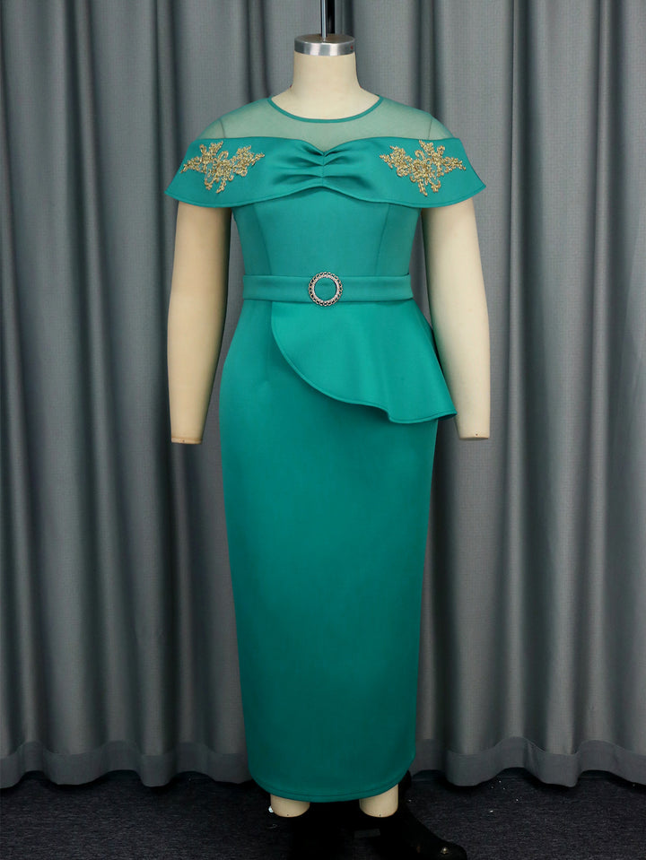 Damen elegantes Wickelkleid mit Schnitt- und Rüschenakzenten Echo Archiv