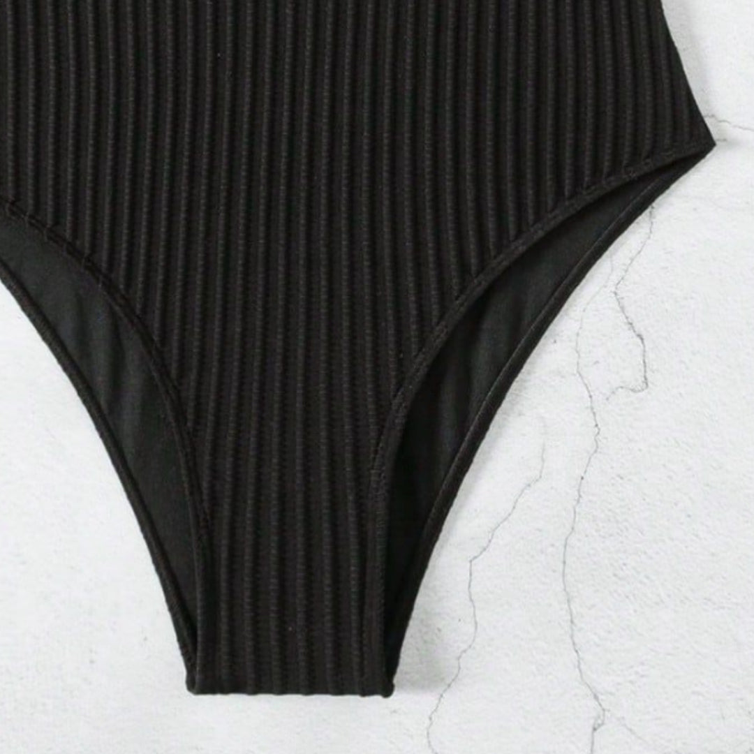 Damen Cut-Out Badeanzug mit elegantem Rippendesign Echo Archiv