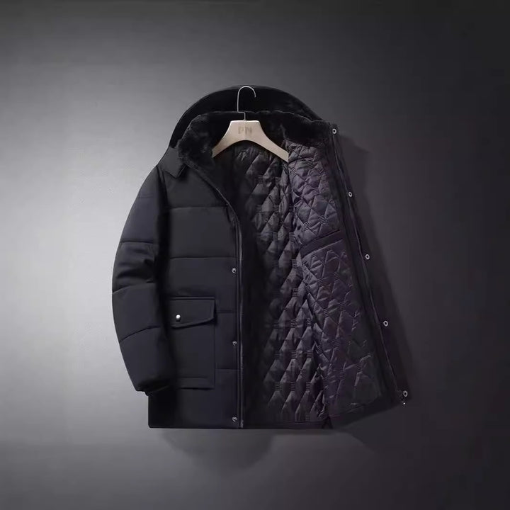 Herren Wattierte Thermojacke mit gesteppter Innenfüllung, Kunstfellkragen und Pattentaschen – Marzano