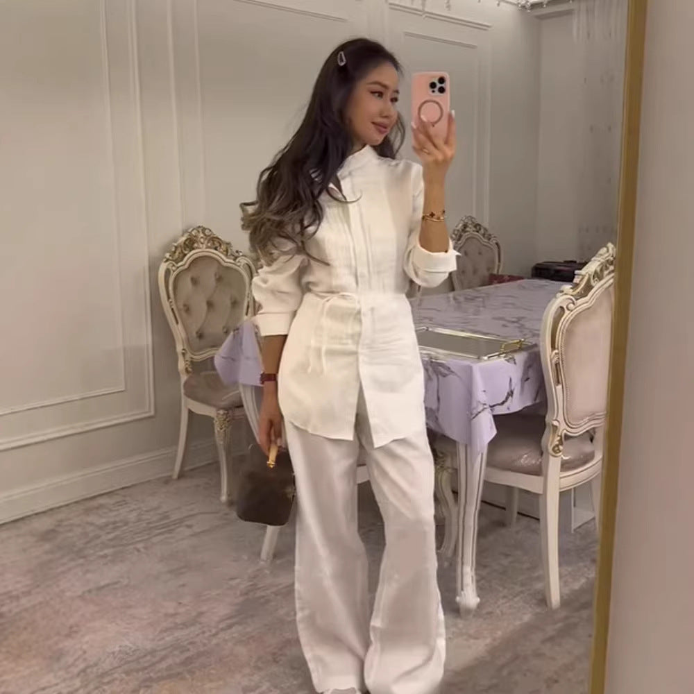 Damen Lange Hemdbluse mit feinen Biesen, Stehkragen und Bindegürtel Echoarchiv