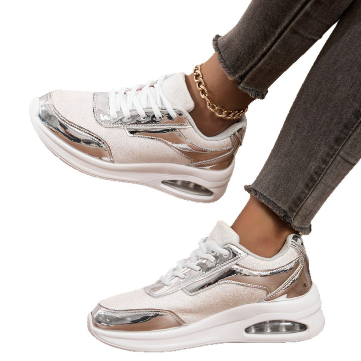 Damen nan elegante Stadt-Sneaker mit glitzerndem Textiloberteil, reflektierenden Metallic-Overlays und integriertem Dämpfungskern Echo Archiv