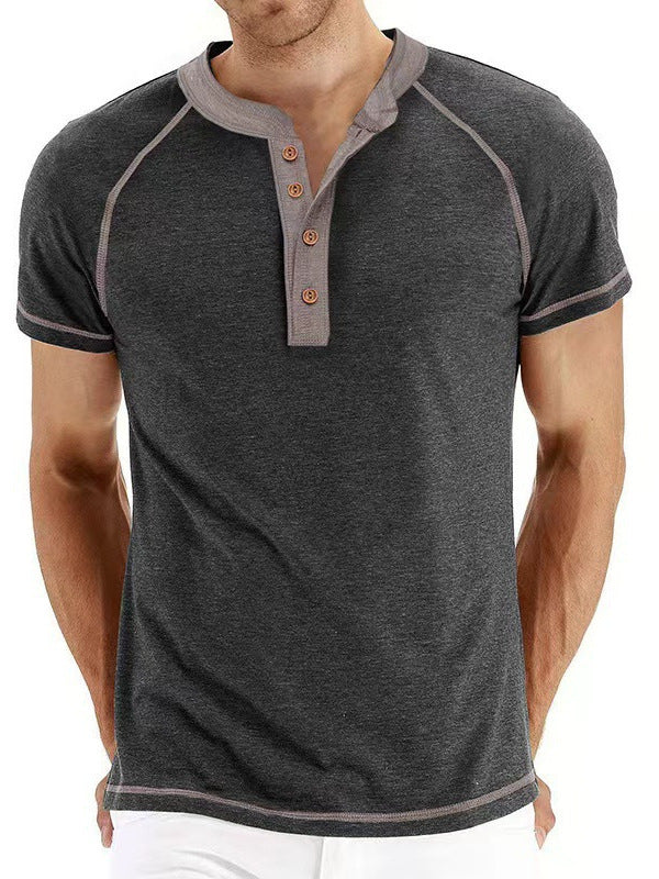 Herren modisches Henley-T-Shirt mit eleganter Knopfleiste und kontrastierenden Nähten Echoarchiv
