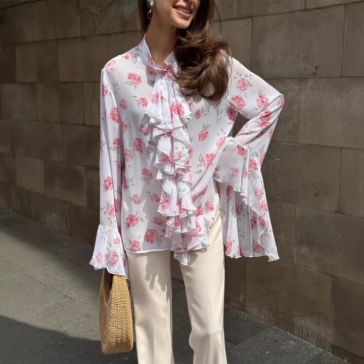 Damen Chiffon-Bluse mit Rosendruck, Volantstufen und Glockenärmeln Echoarchiv