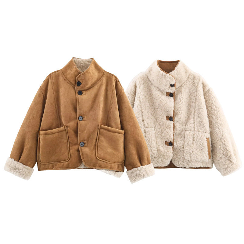 Damen kurze Oversize Lammfelloptik Jacke mit Schalkragen und großen aufgesetzten Taschen – Célinea