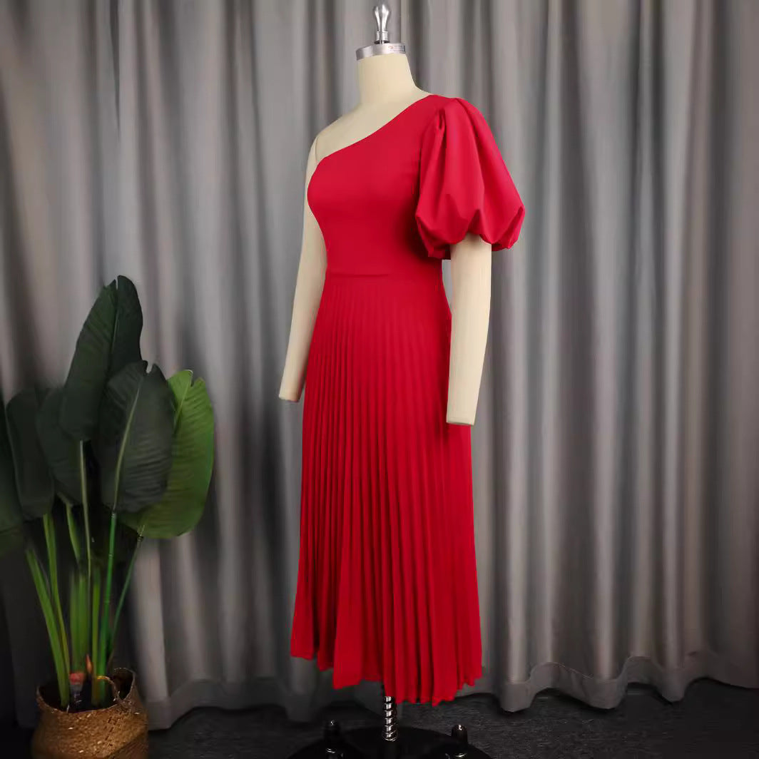 Damen Elegantes asymmetrisches Faltenkleid Echo Archiv