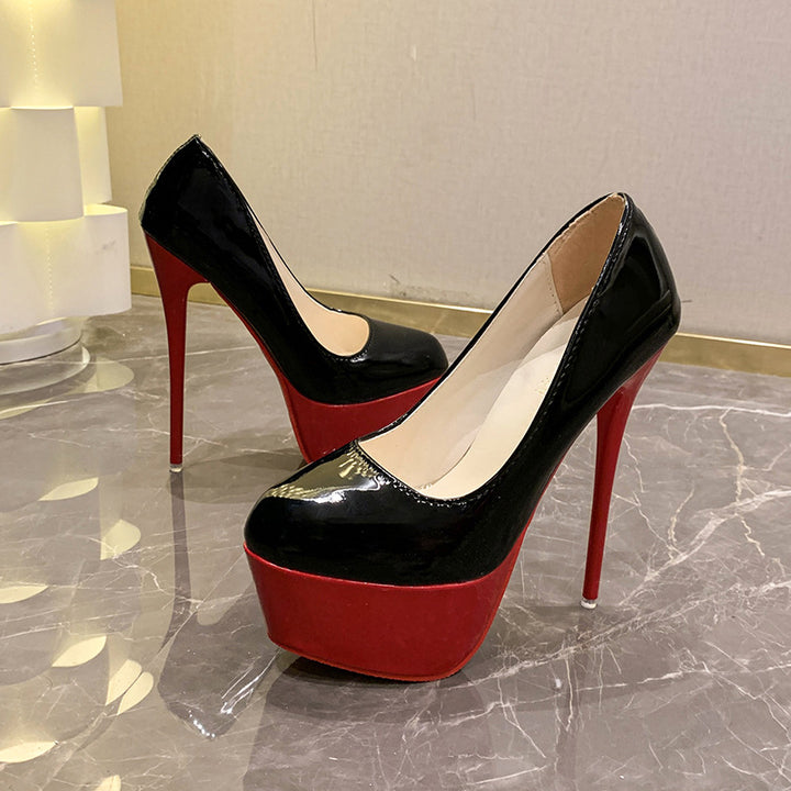 Damen Lack-Pumps mit überhohem Plateau und schlankem Stiletto-Absatz Echo Archiv