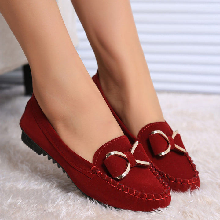 Damen Mokassin-Slipper in Veloursleder-Optik mit Zierknoten und rutschfester Profilsohle – Lioré