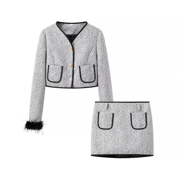 Damen Zweiteiliges Bouclé‑Tweed‑Set mit kurzem Blazer, Zierknöpfen und Minirock Echo Archiv