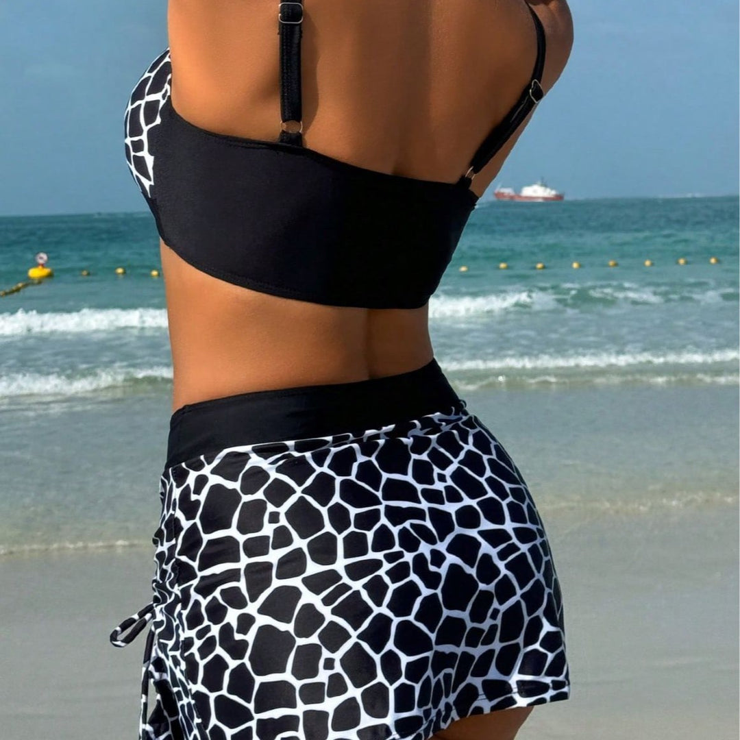 Damen Bikini-Oberteil mit Wickeloptik und Rüschendetails Echo Archiv