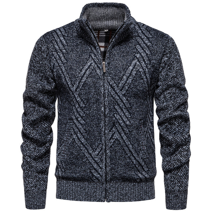Herren Strickjacke mit strukturiertem Zopfmuster und praktischen Taschen Echoarchiv