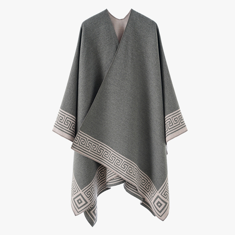 Damen Poncho‑Cape mit griechischer Bordüre, V‑Ausschnitt und kastigem Oversize‑Schnitt – Avérine