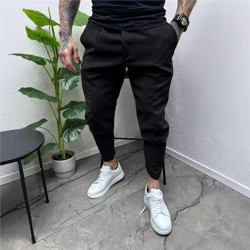 Herren modische Jogginghose mit schmalem Schnitt und praktischen Taschen Echoarchiv