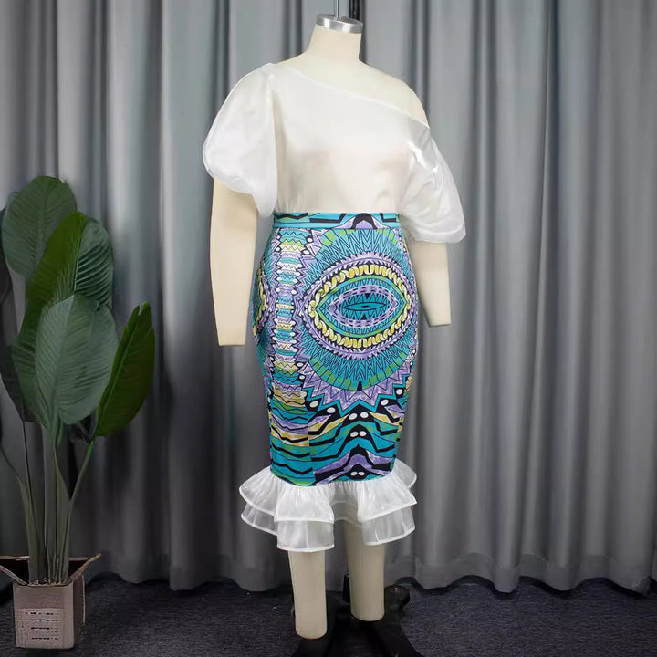 Damen Elegantes Kleid mit asymmetrischem Design und buntem Print Echo Archiv