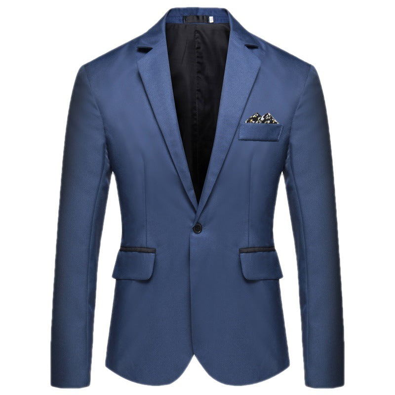 Herren Eleganter Blazer mit seidig-matter Oberfläche und Knopfdetails Echoarchiv