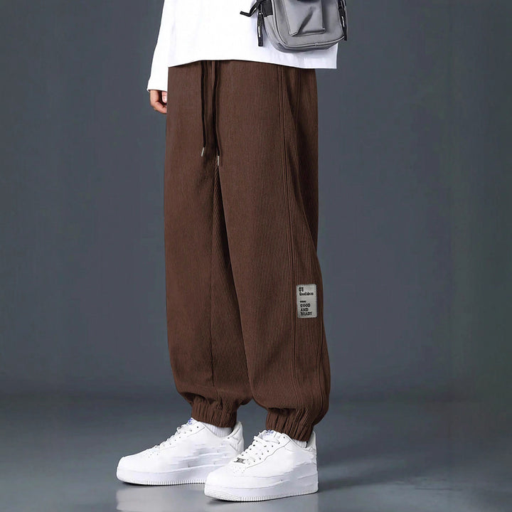 Herren nan Relax-Freizeithose aus feiner Breitkordstruktur mit Tunnelzug und elastischen Knöchelabschlüssen Echo Archiv