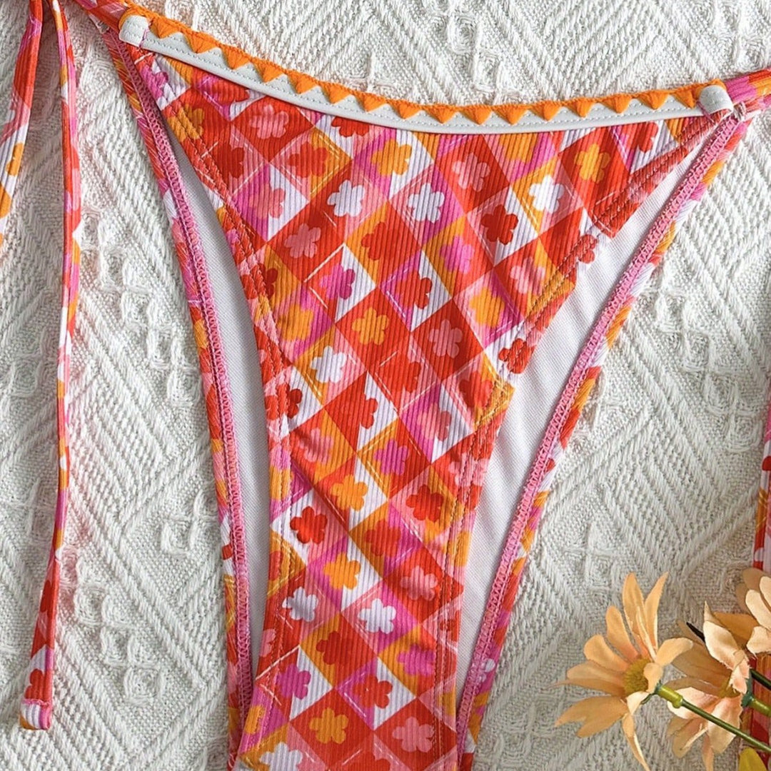 Damen Triangel-Bikini mit verspieltem Karomuster und raffinierten Trägern Echo Archiv