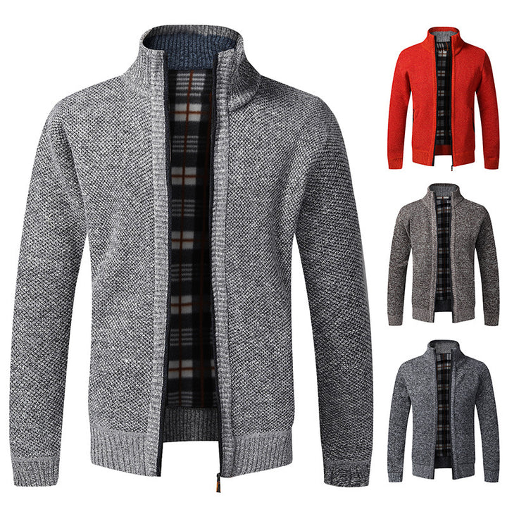 Herren modische Strickjacke mit hochgeschlossenem Kragen und praktischen Taschen Echoarchiv