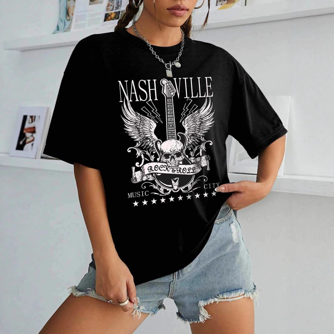 Damen T-Shirt mit kreativem Schriftzug im modernen Graffiti-Stil Echo Archiv