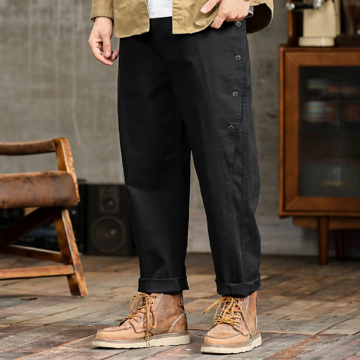 Herren lässige konische Hose mit seitlicher Knopfleiste und Umschlag Echoarchiv