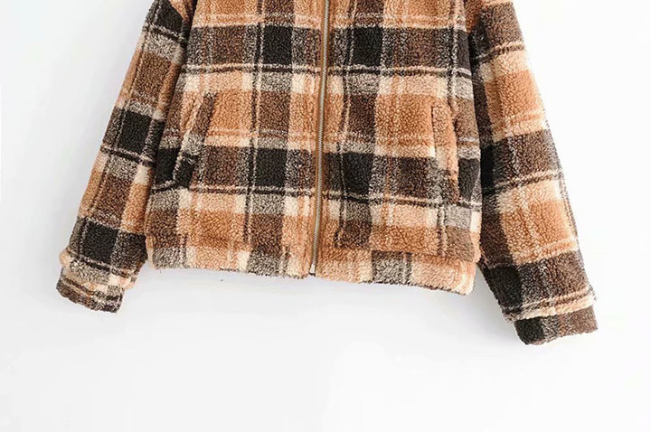 Damen Karierte Teddyjacke mit Reißverschluss, Oversize‑Schnitt und Kunstfellfutter Echo Archiv