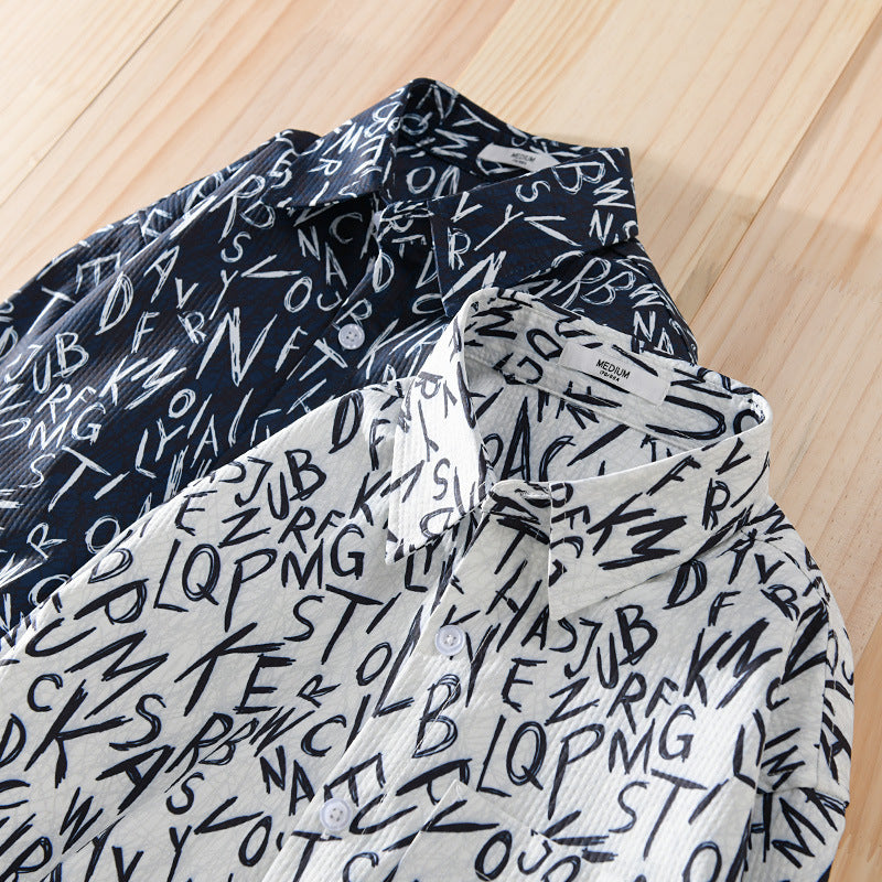 Herren Locker geschnittenes Langarm-Overshirt mit Allover-Letterprint und Brusttasche Echoarchiv
