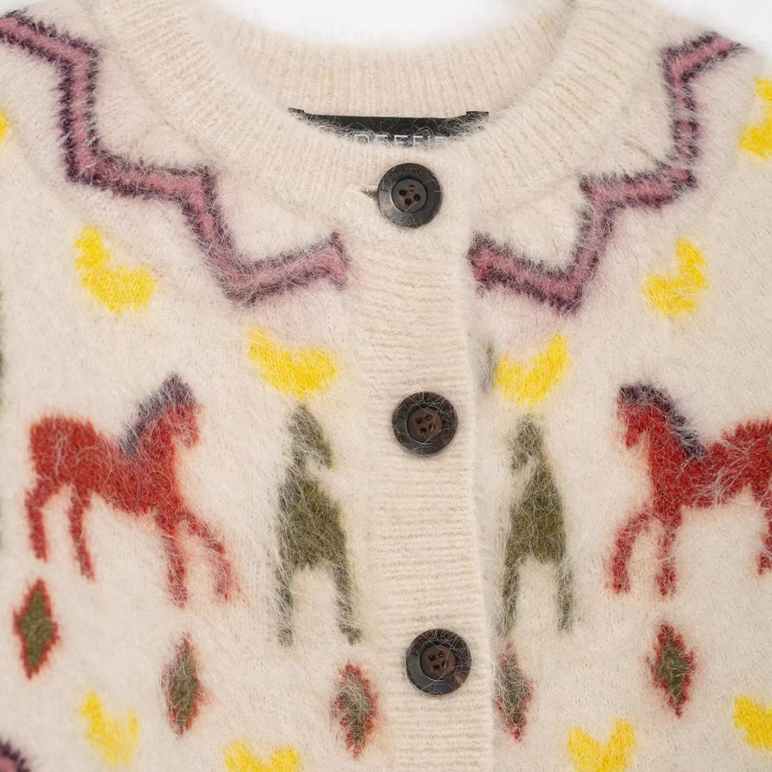 Damen Strickcardigan mit Norwegermuster und Pferde-Motiv, Zopfmuster und Knopfleiste Echoarchiv