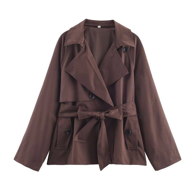 Damen Gekürzte Trenchjacke mit Schalkragen, Bindegürtel und Pattentaschen Echo Archiv