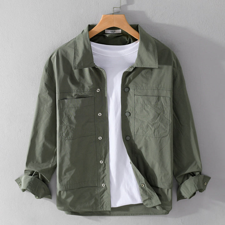 Herren Leichtes Baumwoll-Overshirt mit Kentkragen, aufgesetzten Brusttaschen und Relaxed-Fit Echoarchiv