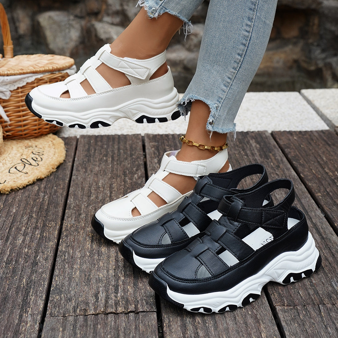 Damen  sportive Plateau-Sandalette im Sneakerstil mit verstellbaren Riemen und dämpfender EVA-Sohle Echo Archiv