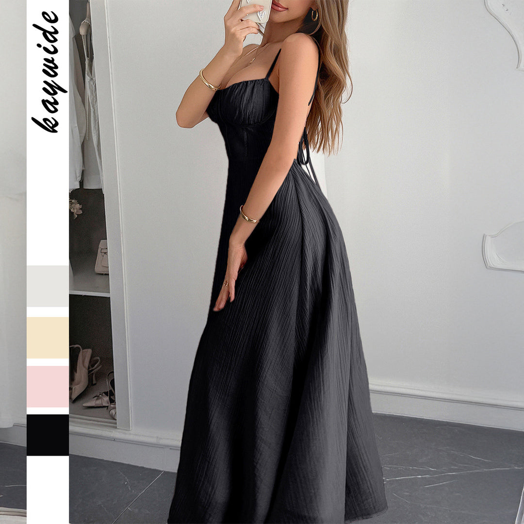 Damen Sommerliches Maxikleid mit verstellbaren Trägern und taillierter Passform Echo Archiv