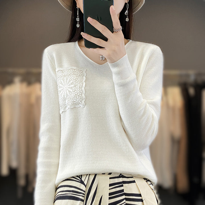 Damen Kaschmir‑Optik V‑Ausschnittpullover mit floraler Häkelapplikation Echoarchiv