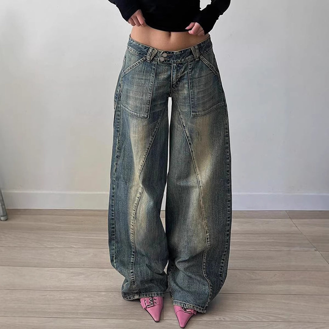Damen nan weite Low-Rise Baggy-Jeans mit markanten V‑Nahtpaneelen und aufgesetzten Fronttaschen Echo Archiv